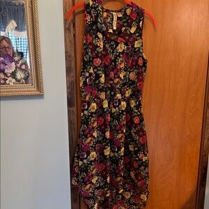 Floral Sleeveless Midi Dress